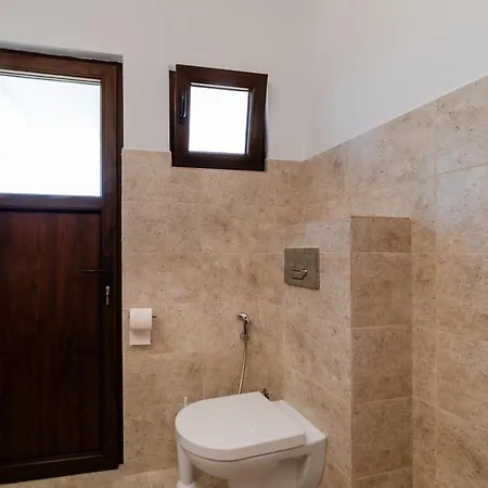4h Villas Villa