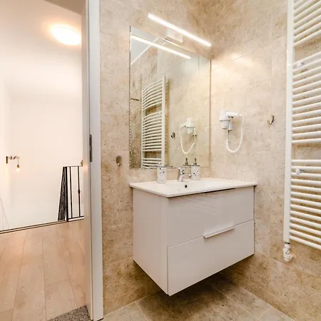 4h Villas Villa