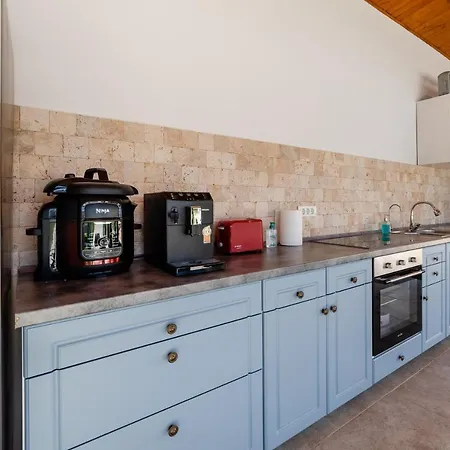 4h Villas Villa *