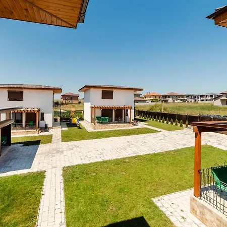 Villa 4h Villas
