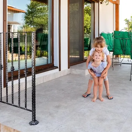 Villa 4h Villas *