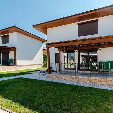 Villa 4h Villas