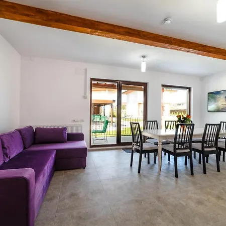 4h Villas